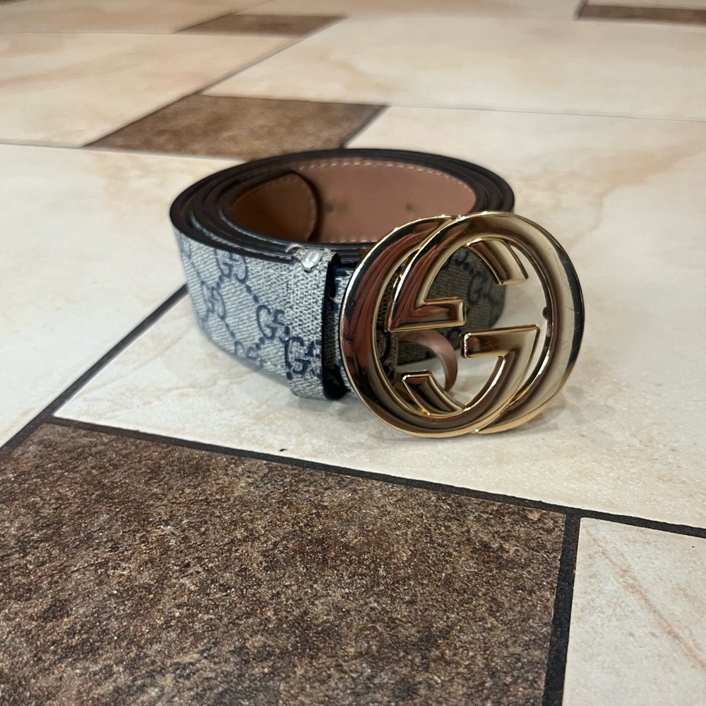 Men’s “Gucci” Belt | Length 46in | HAS BEEN WORN | Comes with box and Bag